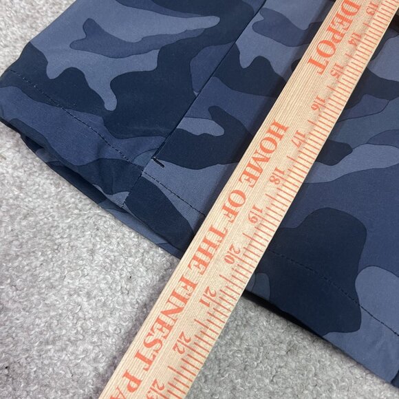 Old Navy Active Jacket Gray Camo Long Sleeve Hooded Cropped Women’s Size Lg NWT - Picture 3 of 10